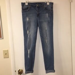 Cavalini Women’s Distressed Ankle Cut Jeans 8